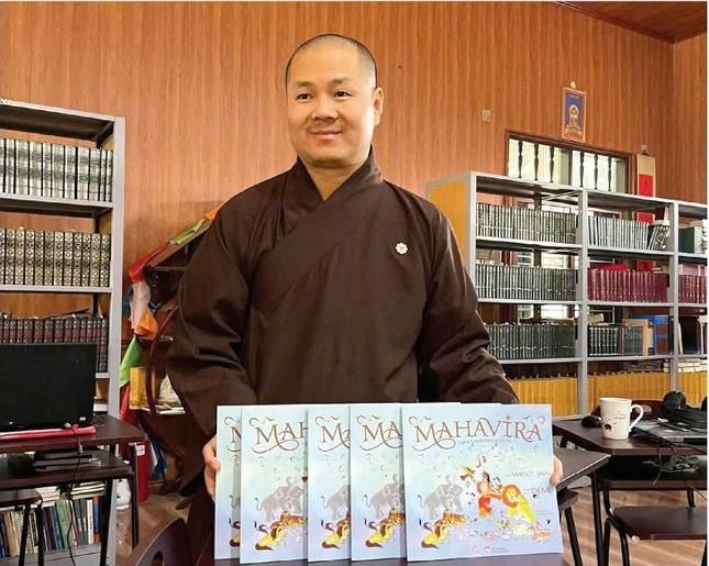 Vị Tăng sĩ trẻ và dự án Phật học Tinh hoa Thế giới