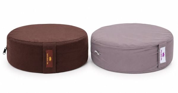 Chọn đệm ngồi thiền vỏ đậu xanh hay mút?