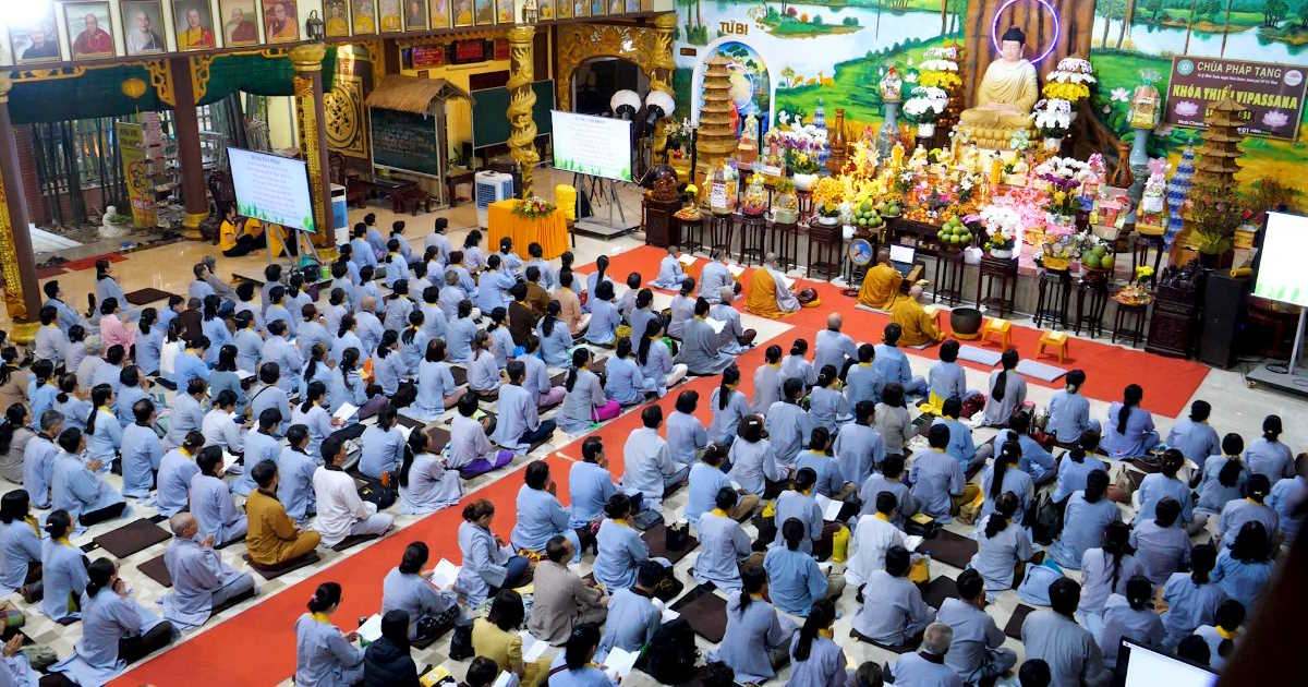 Bồ đoàn ruột mút là lựa chọn tốt nhất cho chùa và thiền viện