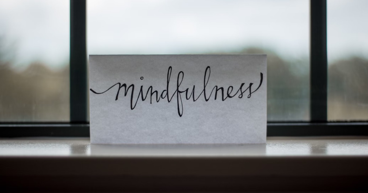 Tư thế ngồi cho người mới ngồi thiền