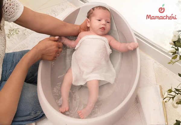 Chọn thời điểm tắm phù hợp giúp bé luôn khỏe mạnh và thoải mái.