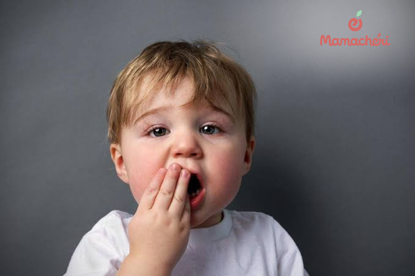 Sự khó chịu từ vết loét nhỏ có thể ảnh hưởng lớn đến tâm trạng và sức khỏe của trẻ