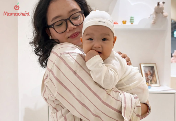 Có thể đội nón cho trẻ sơ sinh khi đi ra ngoài