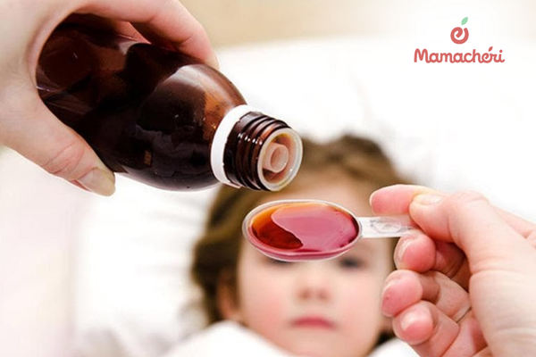 Lưu ý khoảng cách thời gian uống khi bé có đồng thời dấu hiệu của trẻ thiếu kẽm