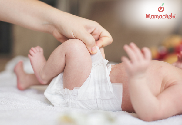 Thay tã đúng cách cho trẻ sơ sinh giúp hạn chế hăm tã và kích ứng da