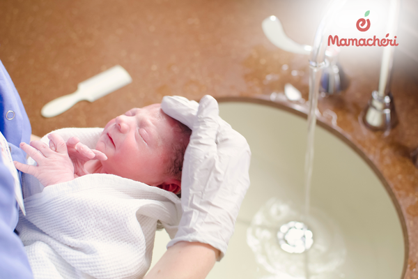 Nhiệt độ nước tắm phù hợp cho trẻ sơ sinh và nhiệt độ phòng tắm an toàn