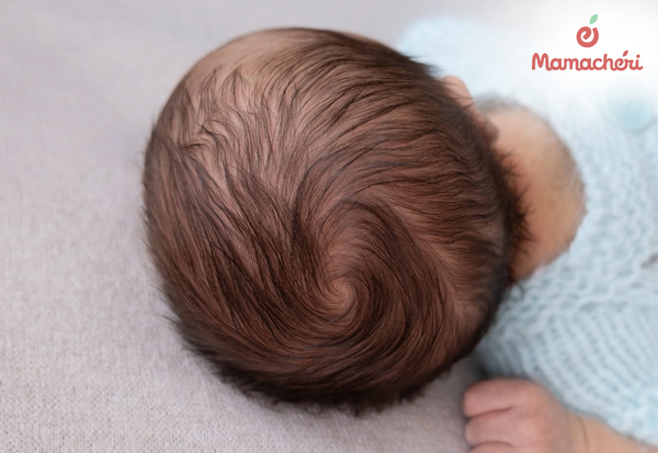 Tóc máu có nhiệm vụ che chở và giữ ấm cho đầu bé trong giai đoạn sơ sinh