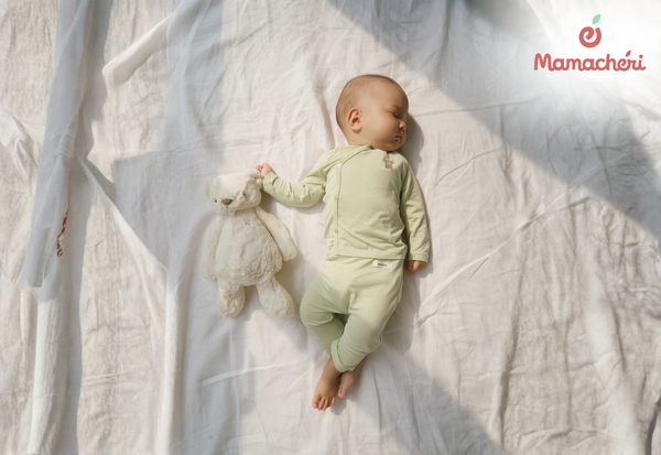 Quần áo thoải mái nâng niu giấc ngủ của bé, giúp hành trình EASY thêm nhẹ nhàng.