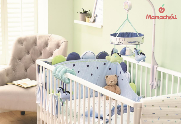 Những sắc màu sinh động từ đồ treo nôi giúp bé hào hứng khám phá thế giới xung quanh mình.