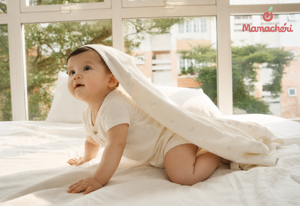 Khăn ủ mềm mại như mây giúp vỗ về con sau mỗi giờ tắm mát mỗi ngày.
