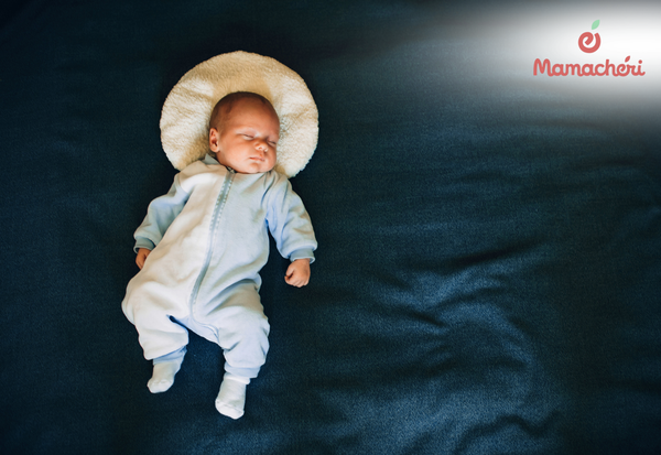 Gối lõm có thiết kế phần giữa lõm xuống, ôm theo hình dáng đầu của trẻ
