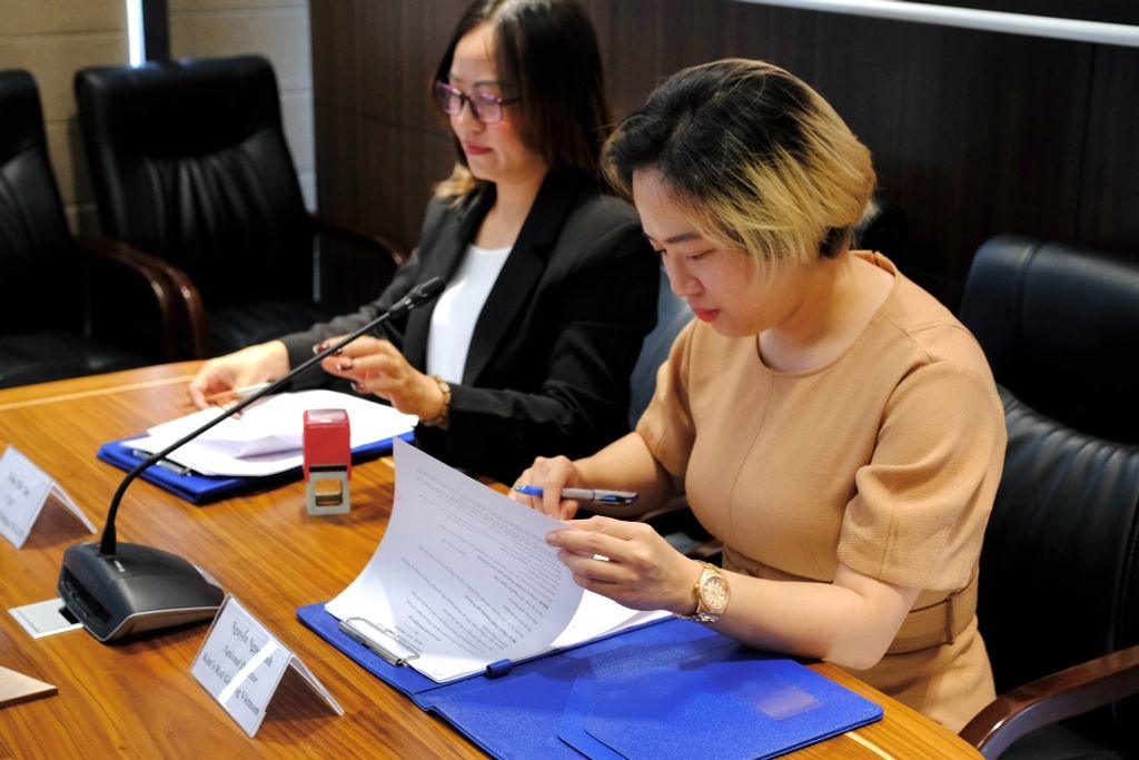 ÁNH GIA PHÁT CHÍNH THỨC TÁI KÝ HỢP ĐỒNG VỚI THƯƠNG HIỆU KIM'S RED GINSENG TẠI VIỆT NAM