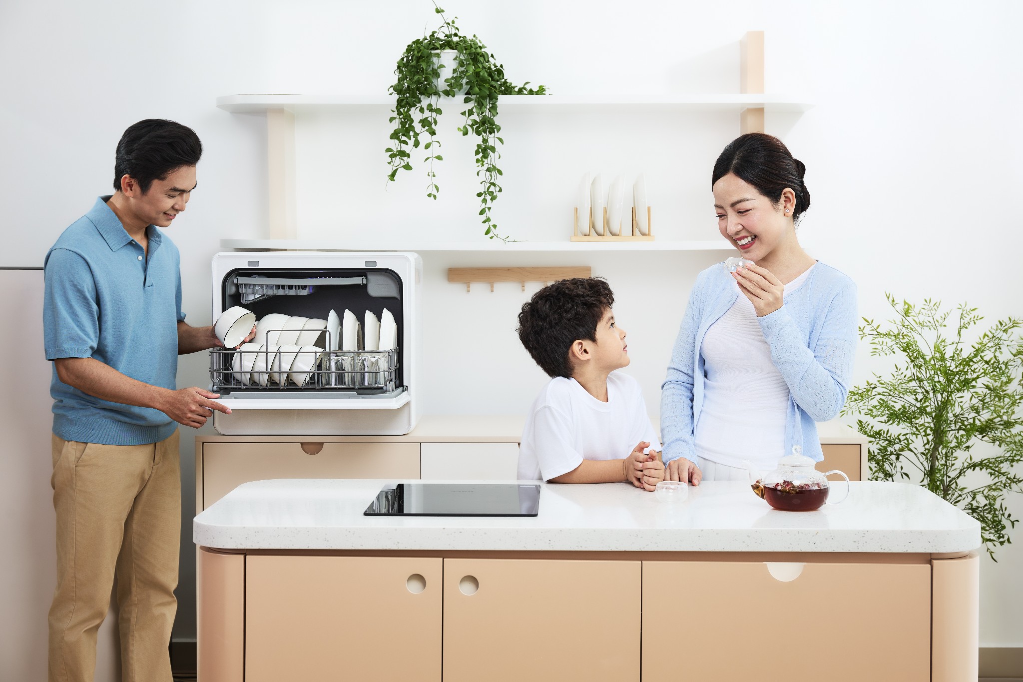 Máy rửa chén mini – Giải pháp tối ưu cho gia đình hiện đại và không gian bếp nhỏ