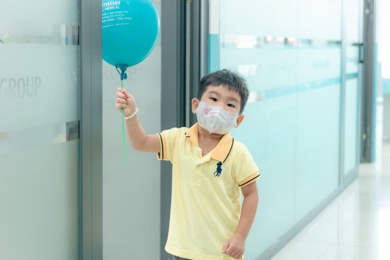 Bố mẹ đã biết cách giúp con cao lớn, khỏe mạnh toàn diện?