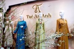 Mang nét đẹp vải lụa tơ tằm Hà Nội vào phố biển Phan Thiết