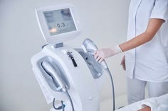 Máy soi da đầu hoạt động thế nào? Hiểu đúng hình ảnh