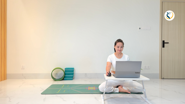 Yoga Online: Hướng Dẫn Tập Yoga Online Qua Zoom Hiệu Quả Cho Người Mới