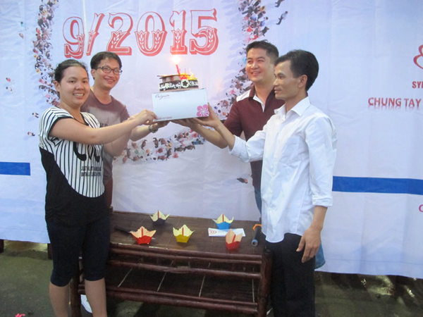 Tổ chức sinh nhật cho các CBNV sinh vào tháng 8 - 9 tại Bản Xôi