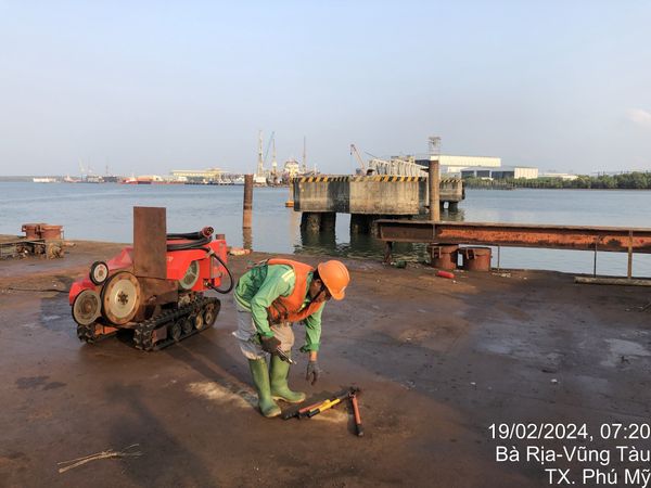 Gợi ý 10 dịch vụ cắt bê tông bằng Máy cắt dây kim cương tại HCM 2026