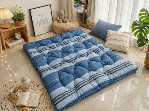Phân Biệt Rayon Và Polyester: Vì Sao Topper Giá Rẻ Trên Sàn Thường Nóng Điên Về Đêm?