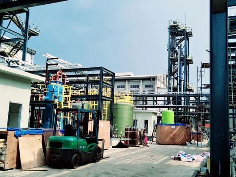 Máy Khuấy Trộn Bồn Bể Công Nghiệp – Giải Pháp Khuấy Trộn Hiệu Quả