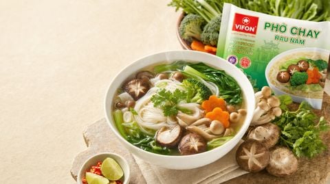 Review phở chay ăn liền có ngon không? Trải nghiệm Phở chay rau nấm VIFON 65g