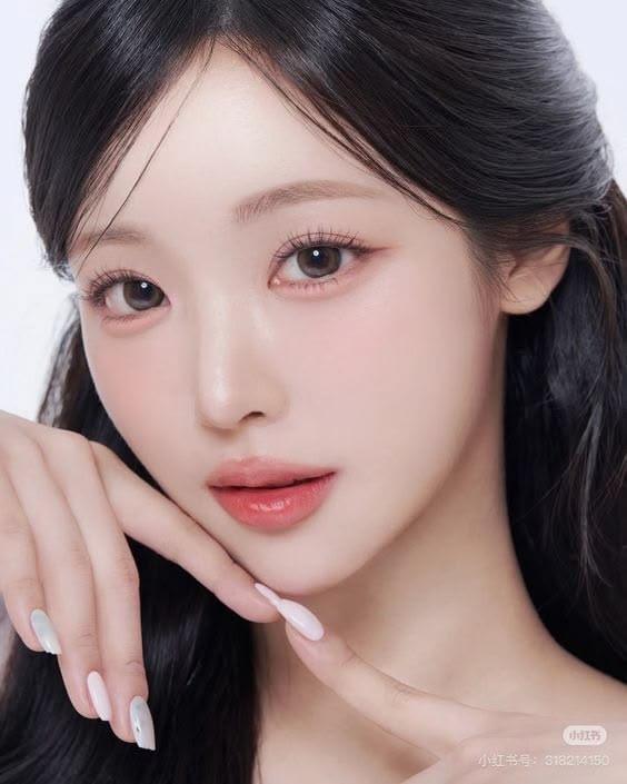 Tại sao mỹ phẩm makeup nội địa trung lại rẻ