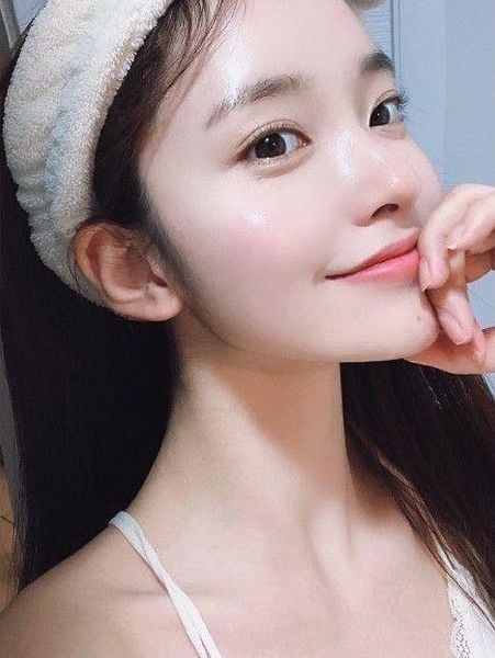 Chăm sóc da mặt cho nàng rạng rỡ cả mùa hè