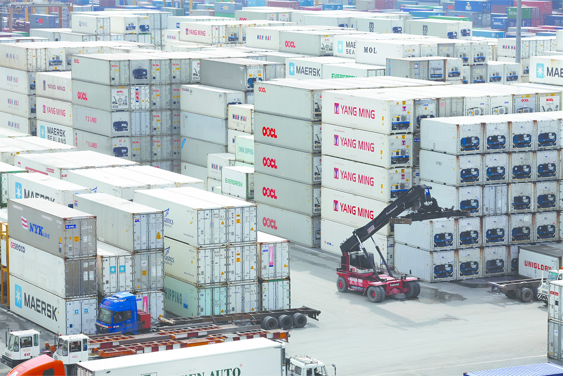 Bài toán mới của nhà xuất khẩu Việt: Giữ tiền trước, giữ đơn hàng sau