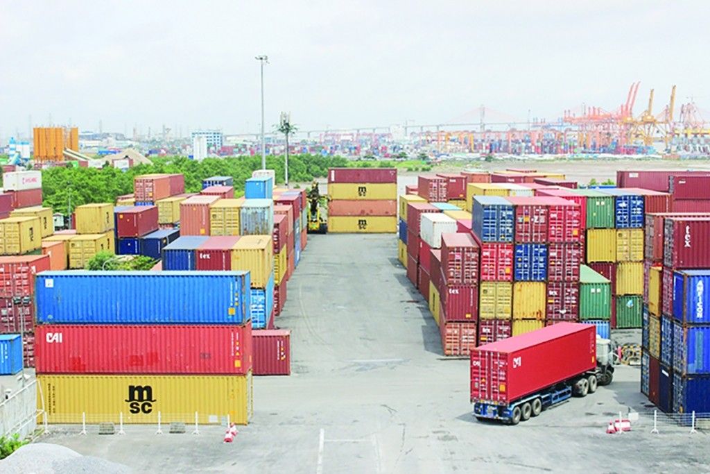 Hoạt động XNK trong 6 tháng đầu tiên.jpg
