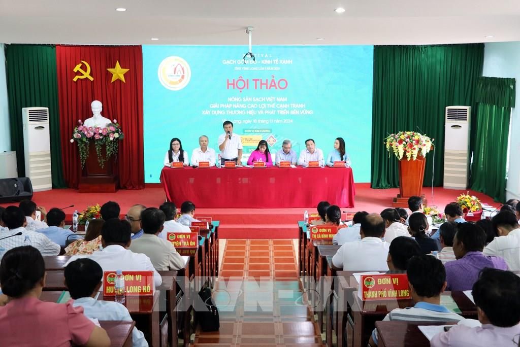 Hội thảo.jpg