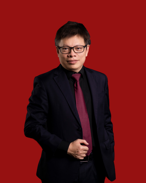 Ông Lê Quốc Vinh