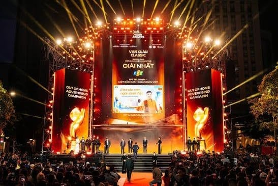 Chiến lược tiếp thị 'địa phương hóa' giúp FPT đạt giải Vạn Xuân Awards