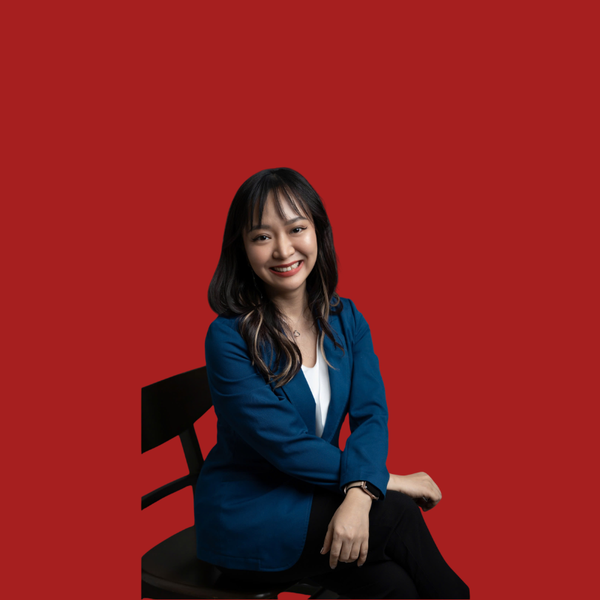 Bà Thư Tạ