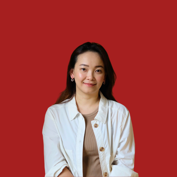 Bà Hoàng Thị Ngọc Minh