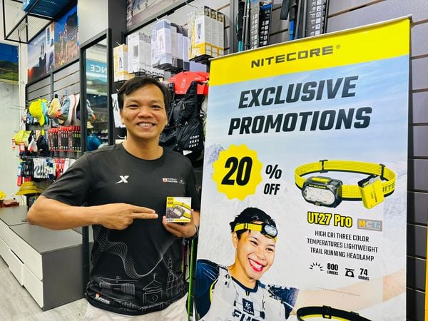 IMSports hỗ trợ runner mượn đèn chạy trail Nitecore tại Dalat Ultra Trail