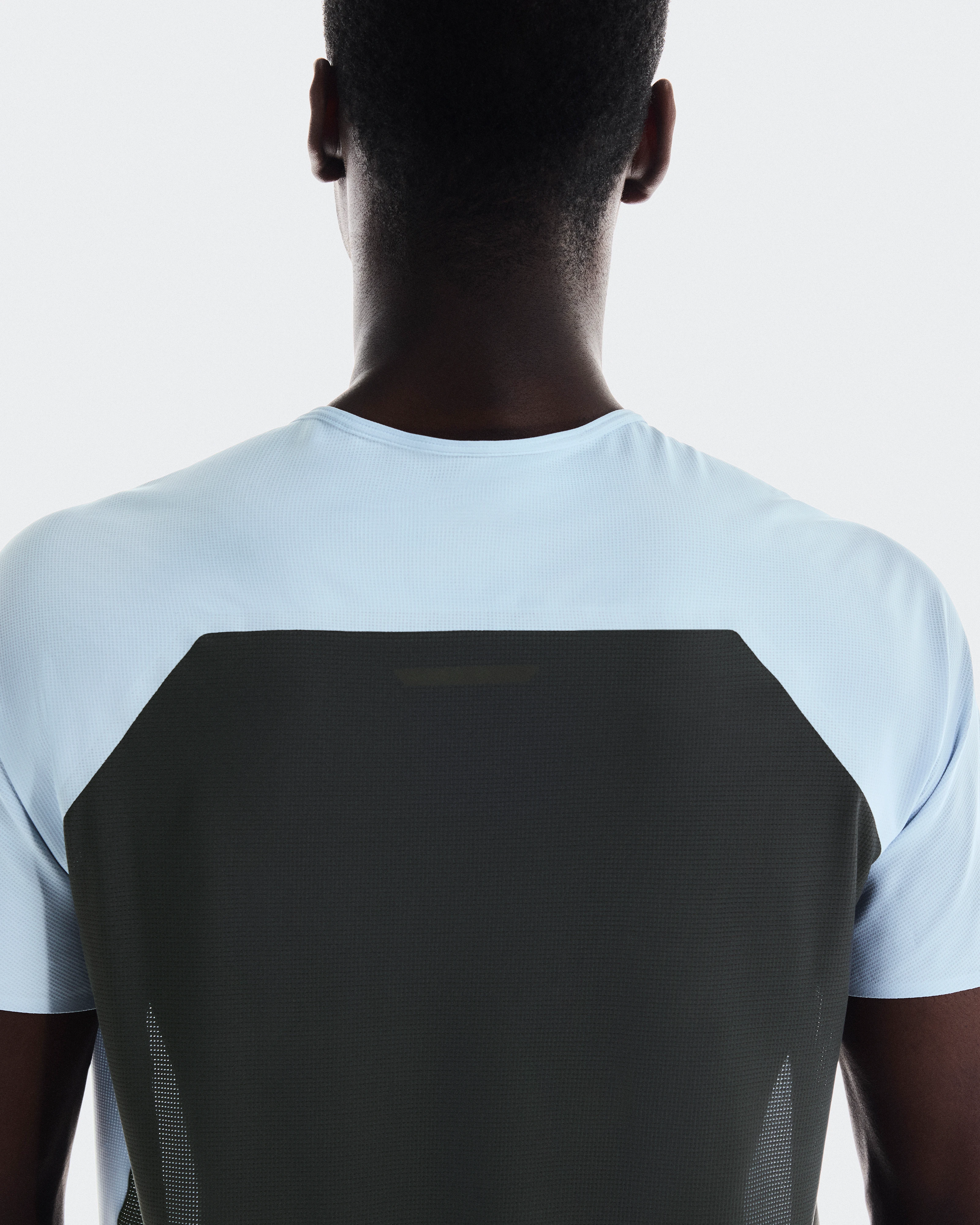 On Performance-T Arctic & Eclipse Men Tops and t-shirts