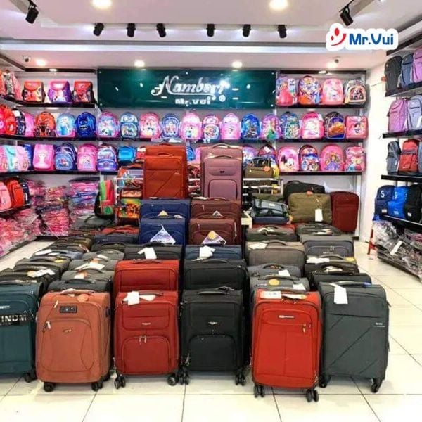 so sánh xưởng may và công ty thương mại