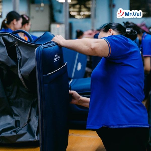 sản xuất vali quà tặng