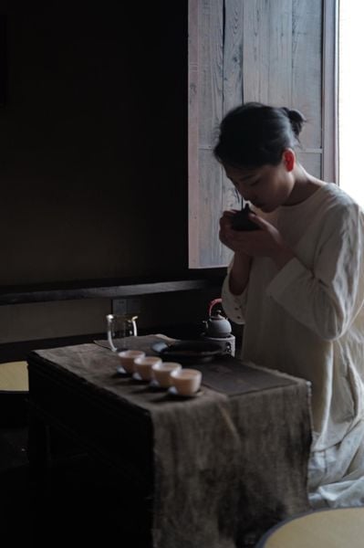 Nghệ Thuật Thưởng Trà Là Gì? Cảm Nhận Từng Ngụm