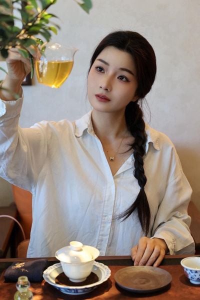 Pha Trà Mang Đi Làm: Ngon Đúng Cách, Không Mất Thời Gian