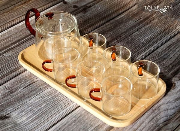 Bộ Chén Thủy Tinh Uống Trà 6 Cái Quai Màu Hổ Phách
