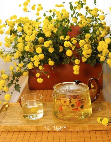 Trà thảo mộc ngủ ngon
