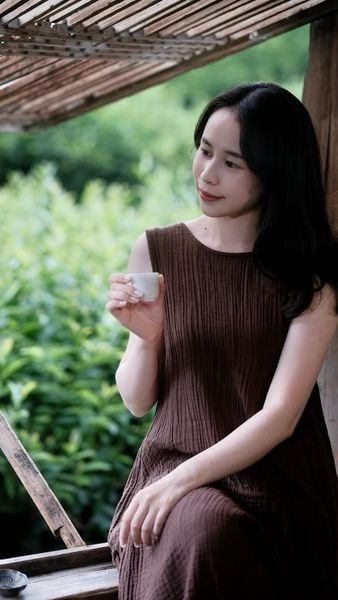 Cách Thưởng Trà Đúng Chuẩn Sành: Sắc - Hương - Vị - Khí - Thần
