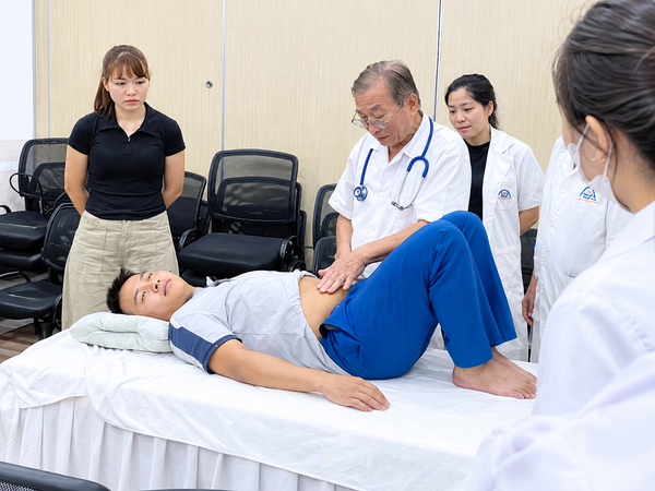 Bằng Y sĩ đa khoa có giá trị gì trong định hướng nghề nghiệp ngành Y?