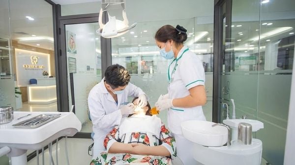 Cơ Hội Việc Làm Điều Dưỡng Nha Khoa: Tương Lai Nghề Nghiệp Tươi Sáng