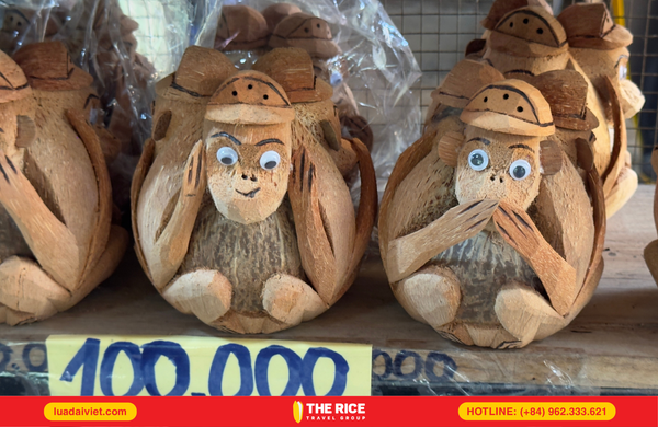 Souvenirs made from coconut are incredibly cute, and international tourists absolutely love them