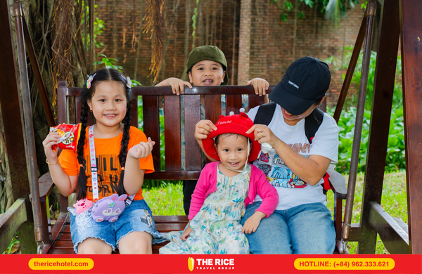 Lịch trình tour miền Tây 1 ngày khá nhẹ nhàng, phù hợp với cả người lớn lẫn trẻ con