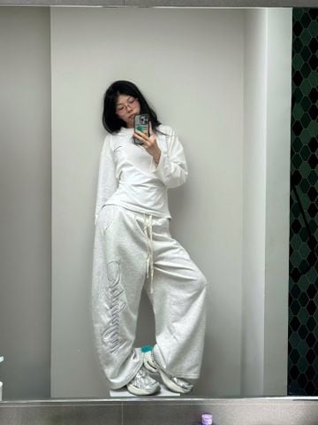 Quần Nỉ Septgallery NEWSEVEN Form Rộng Họa Tiết Thêu NQD.491 – Cá Tính, Thoải Mái, Dễ Phối Đồ