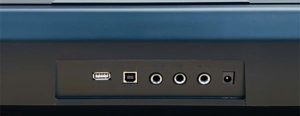 Eterna E200 hỗ trợ USB MIDI